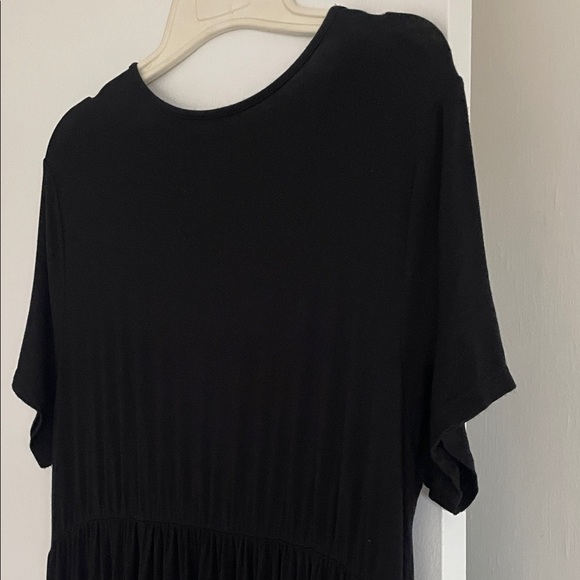 Maternity Maxi Wrap Dress.   Size XL - Picture 4 of 15